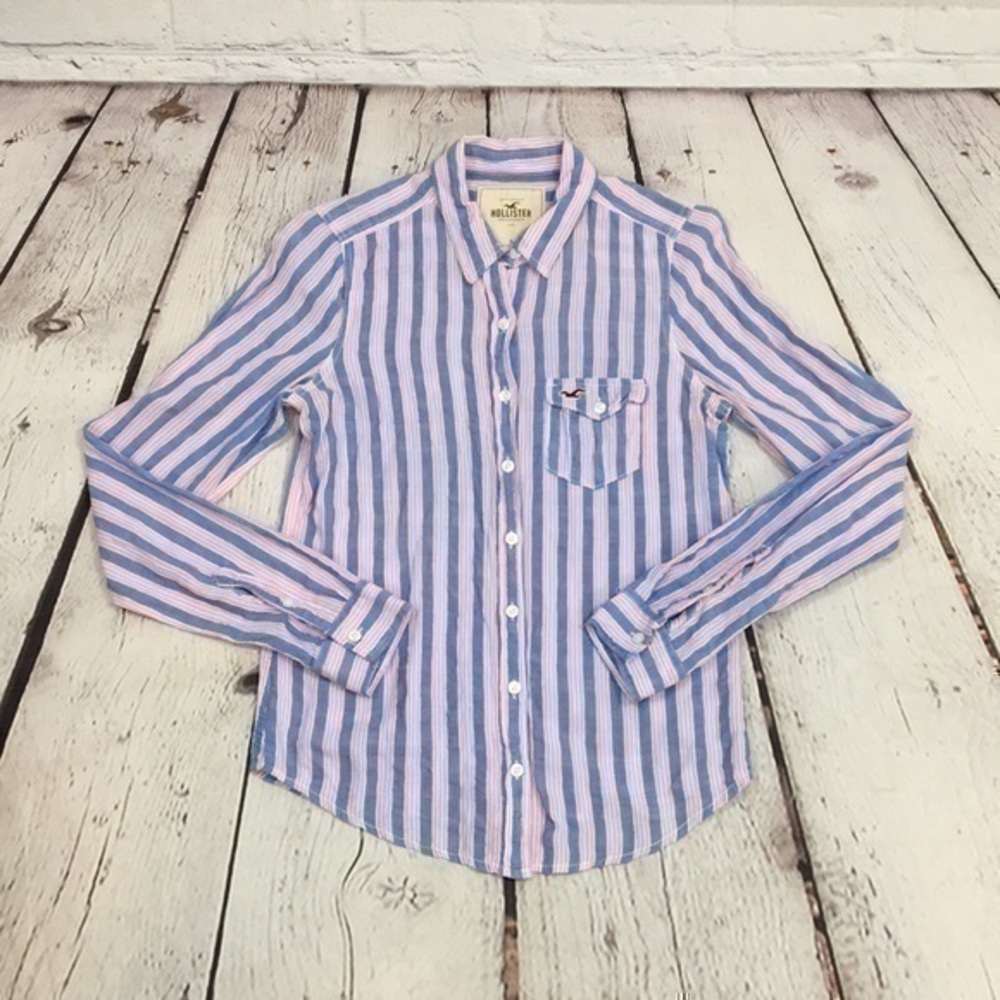 UEC  vintage Hollister size small  blue & pink striped blouse